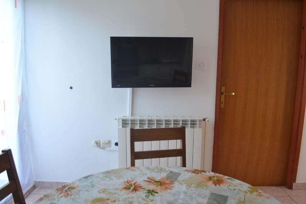 Apartments Jasna And Mirko Lopar Zewnętrze zdjęcie